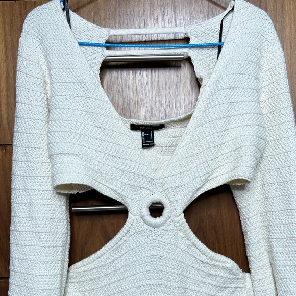 White/ beige Knit summer cutout dress - Picture 4 of 5